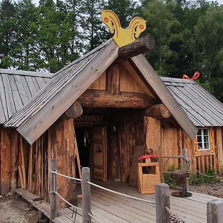 Vittfarnas Vikingaby Villa Sosdala Exterior foto